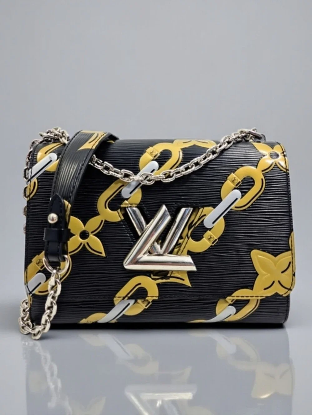 Louis Vuitton Epi Chain Flower Twist MM Black Shoulder Crossbody Bag - Picture 1 of 16